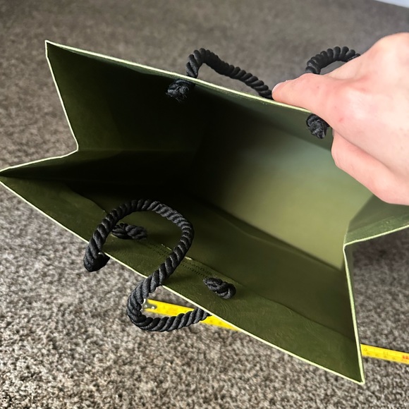 Mint Condition Gucci Gift Bag - Picture 6 of 6